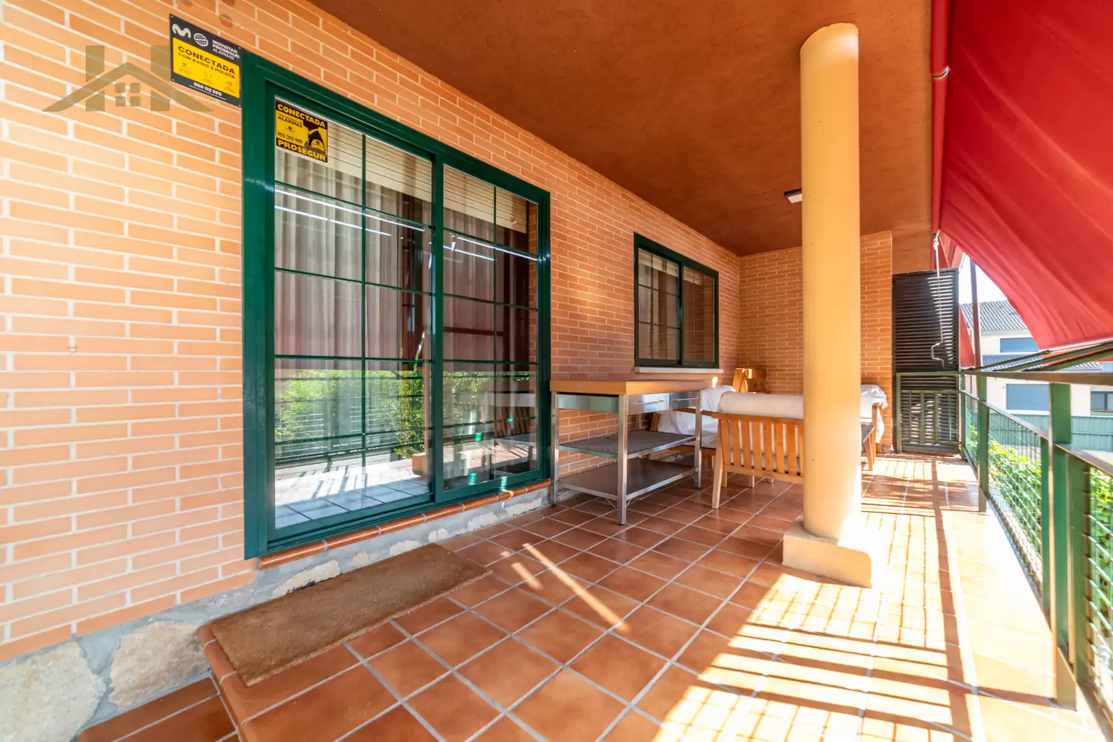 Terrassa de Casa adosada en venda en San Martín de Valdeiglesias amb Aire condicionat, Calefacció i Jardí privat