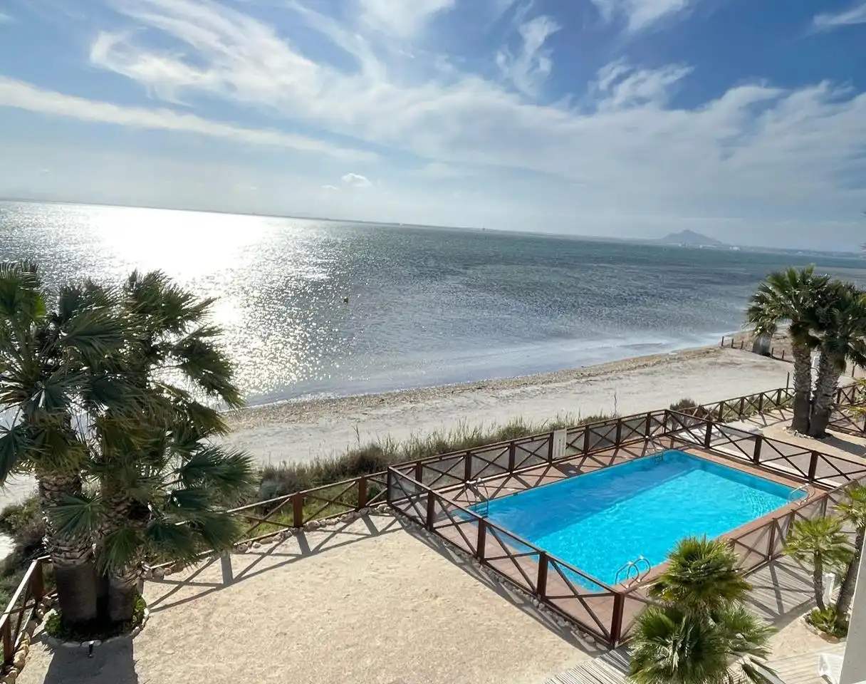 Piscina de Apartamento en venta en La Manga del Mar Menor con Aire acondicionado, Calefacción y Terraza