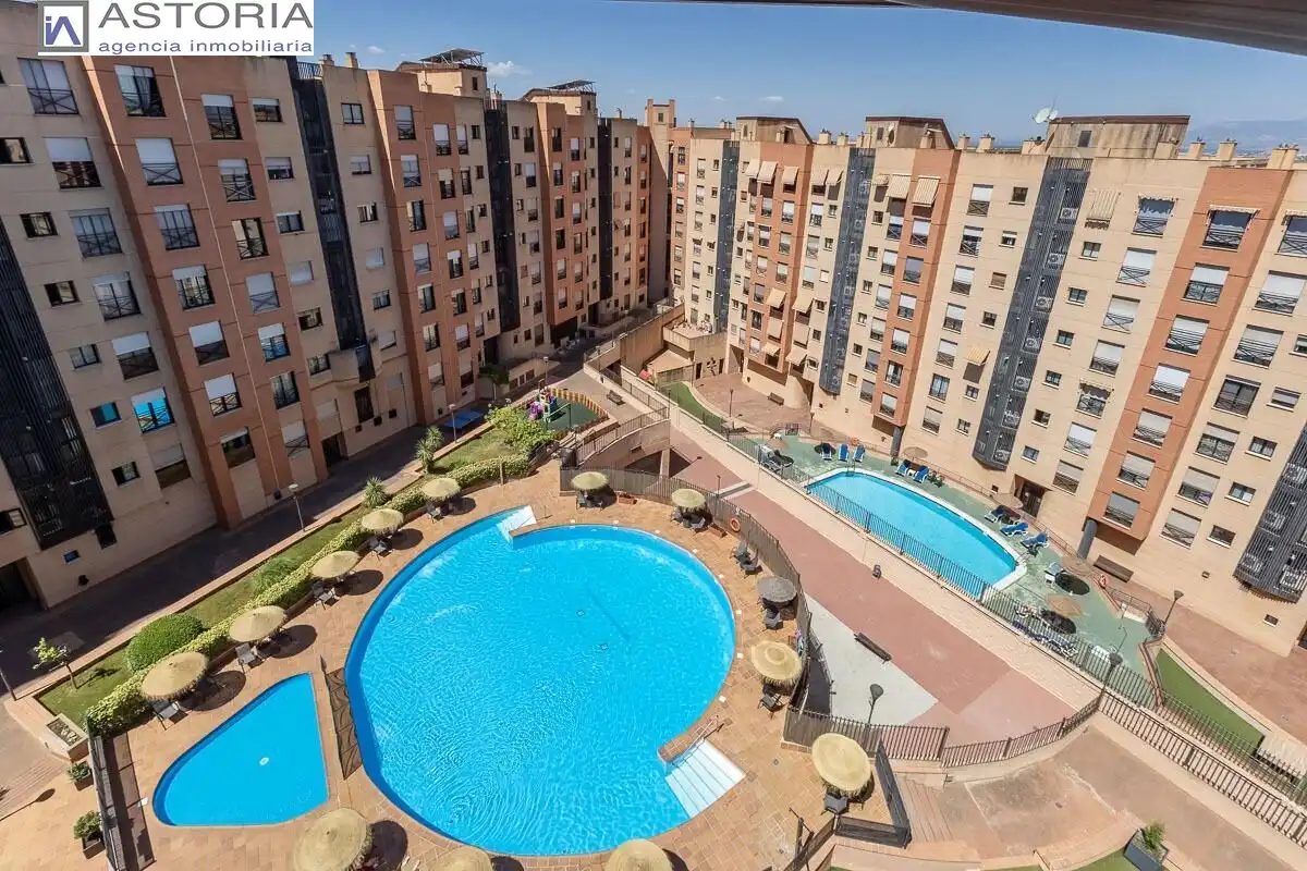 Piso con terraza en venta en Calle Calle Periodista Fernando Gómez de la Cruz