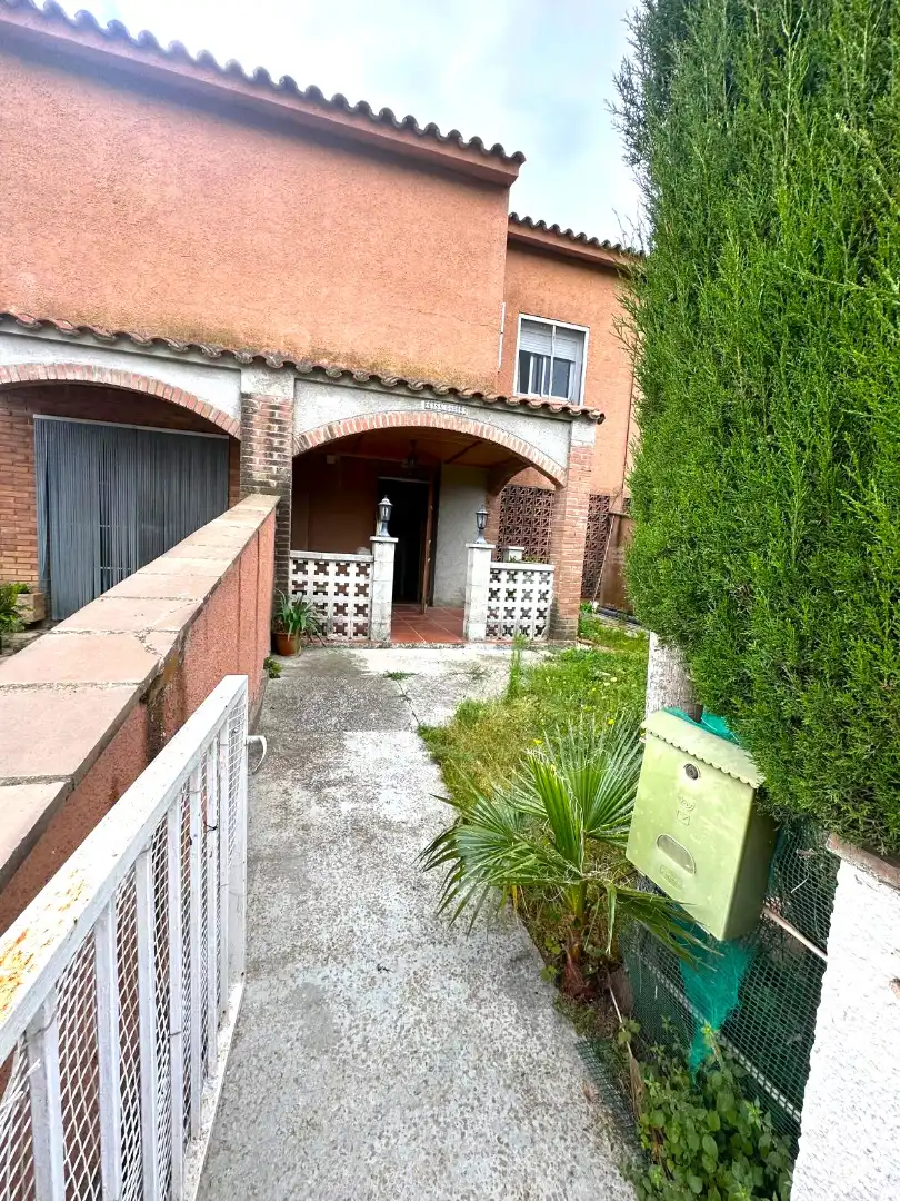 Jardín de Casa adosada en venta en Botarell con Jardín privado, Parquet y Amueblado