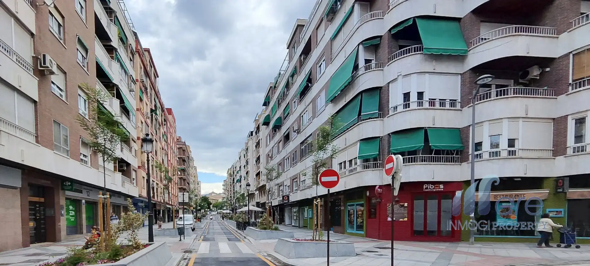 Flat with lift for sale in Calle Trajano 8