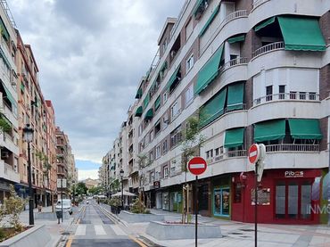 Flat with lift for sale in Calle Trajano 8
