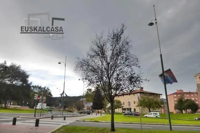 Exterior view of Flat for sale in Ibaiondo