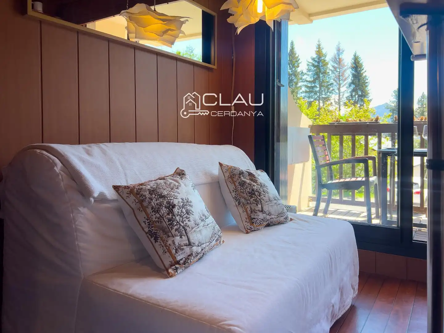 Terrasse von Wohnung zur Miete in Font-Romeu-Odeillo-Via mit Heizung, Parkett und Terrasse