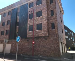 Außenansicht von Wohnung zum verkauf in Santa Marta de Tormes mit Terrasse