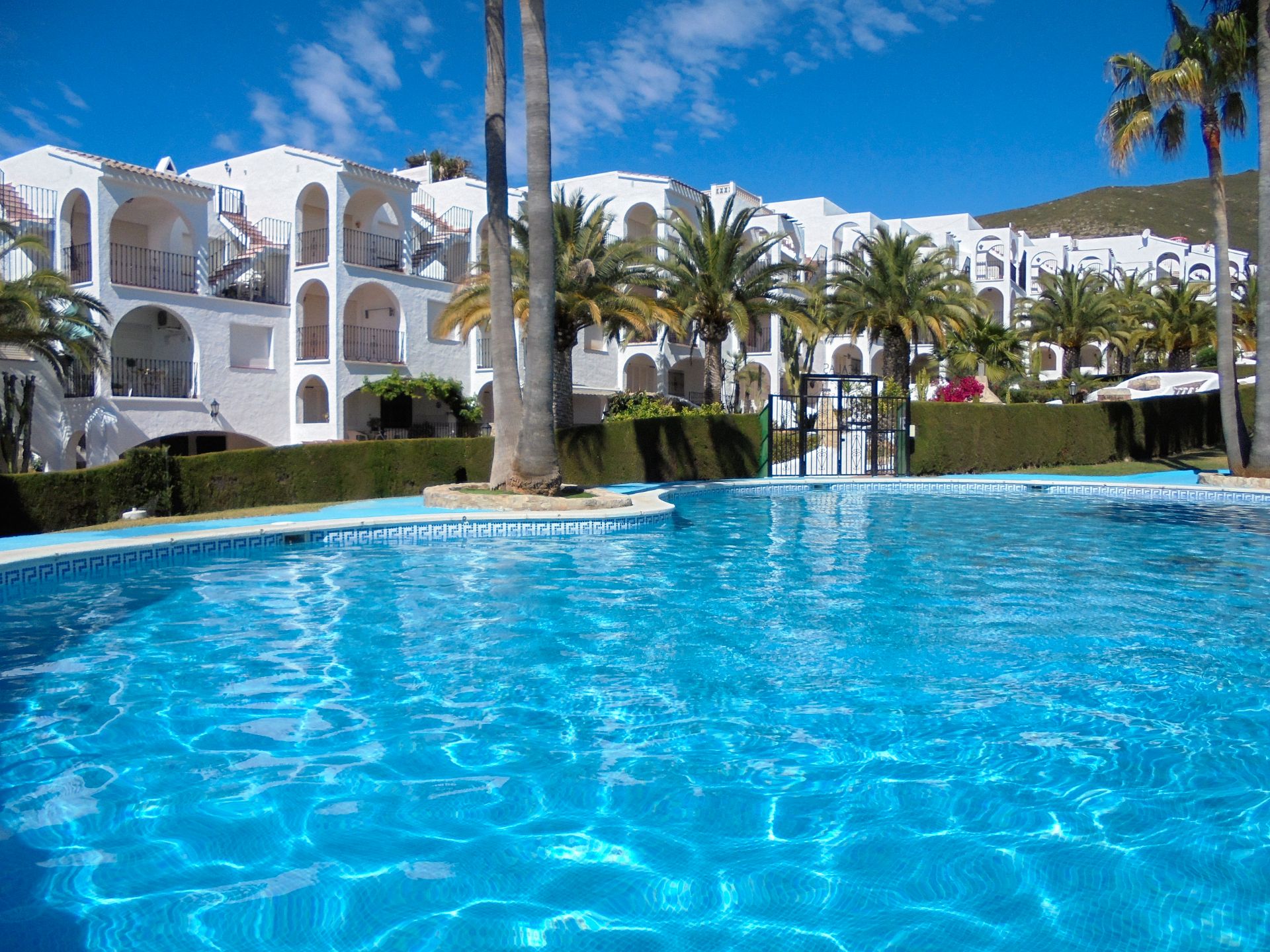 Piscina de Apartamento en venta en Peñíscola / Peníscola con Amueblado, Horno y Lavadora