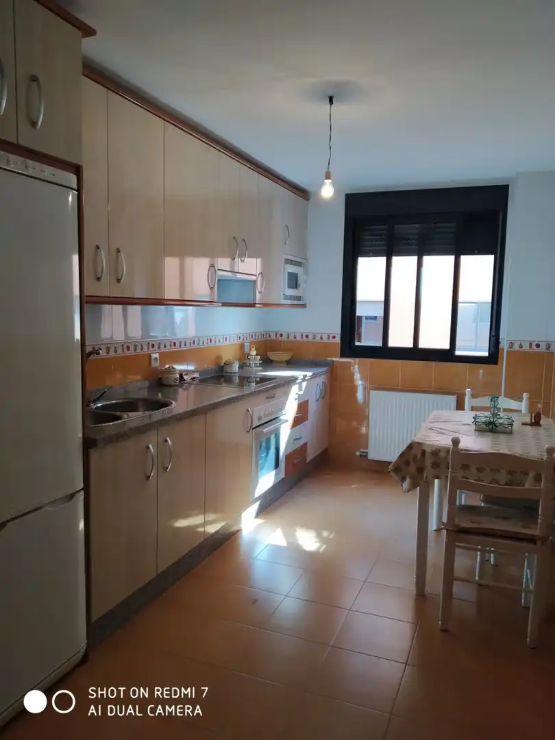 Cocina de Piso en venta en Cáceres con Calefacción, Terraza y Trastero