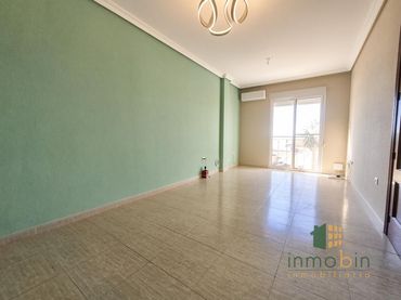 Piso con balcón en venta en Don Benito