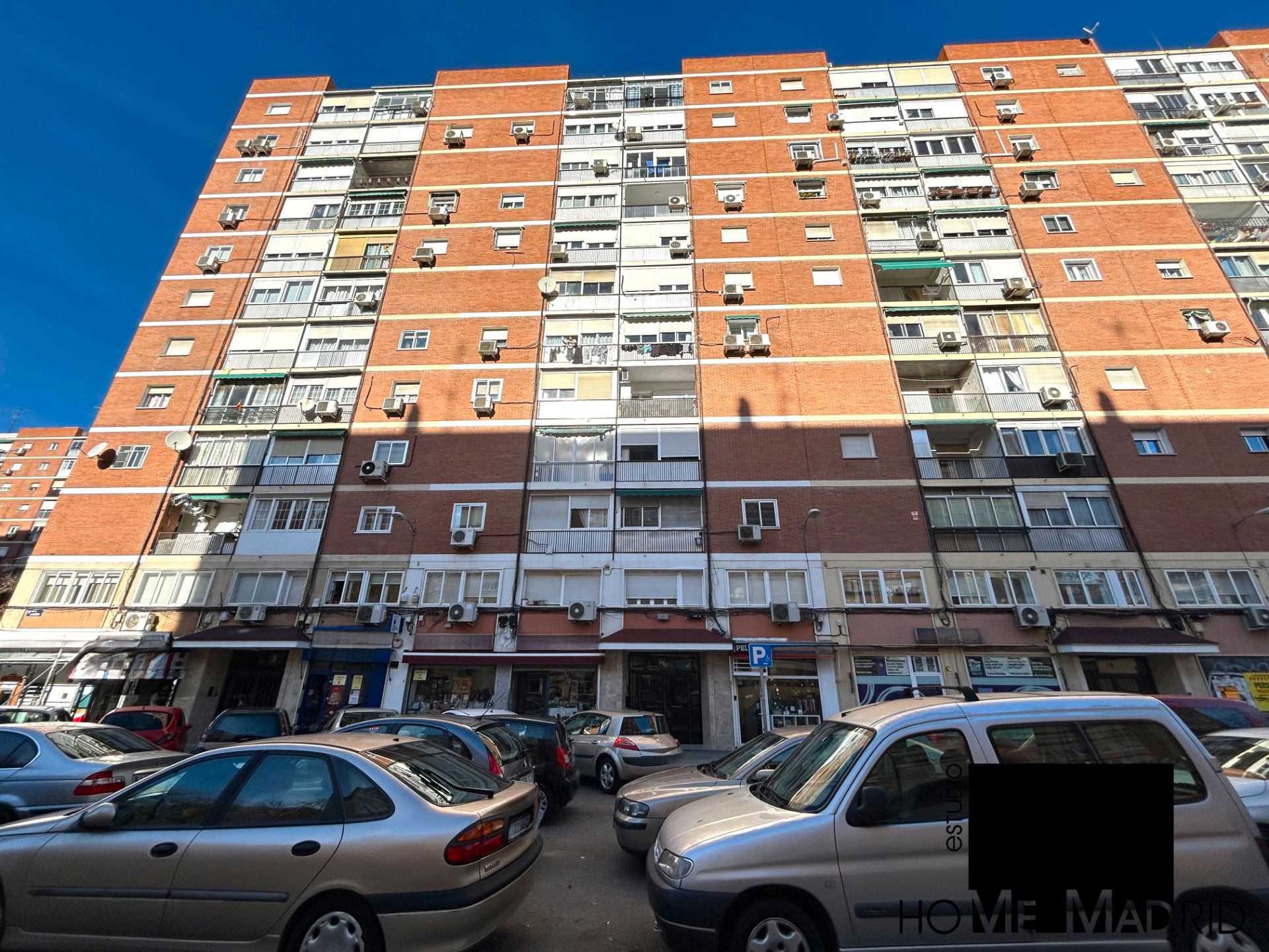 Vista exterior de Piso en venta en  Madrid Capital con Aire acondicionado, Calefacción y Parquet