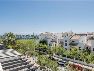 Duplex with pool for sale in San Pedro de Alcántara