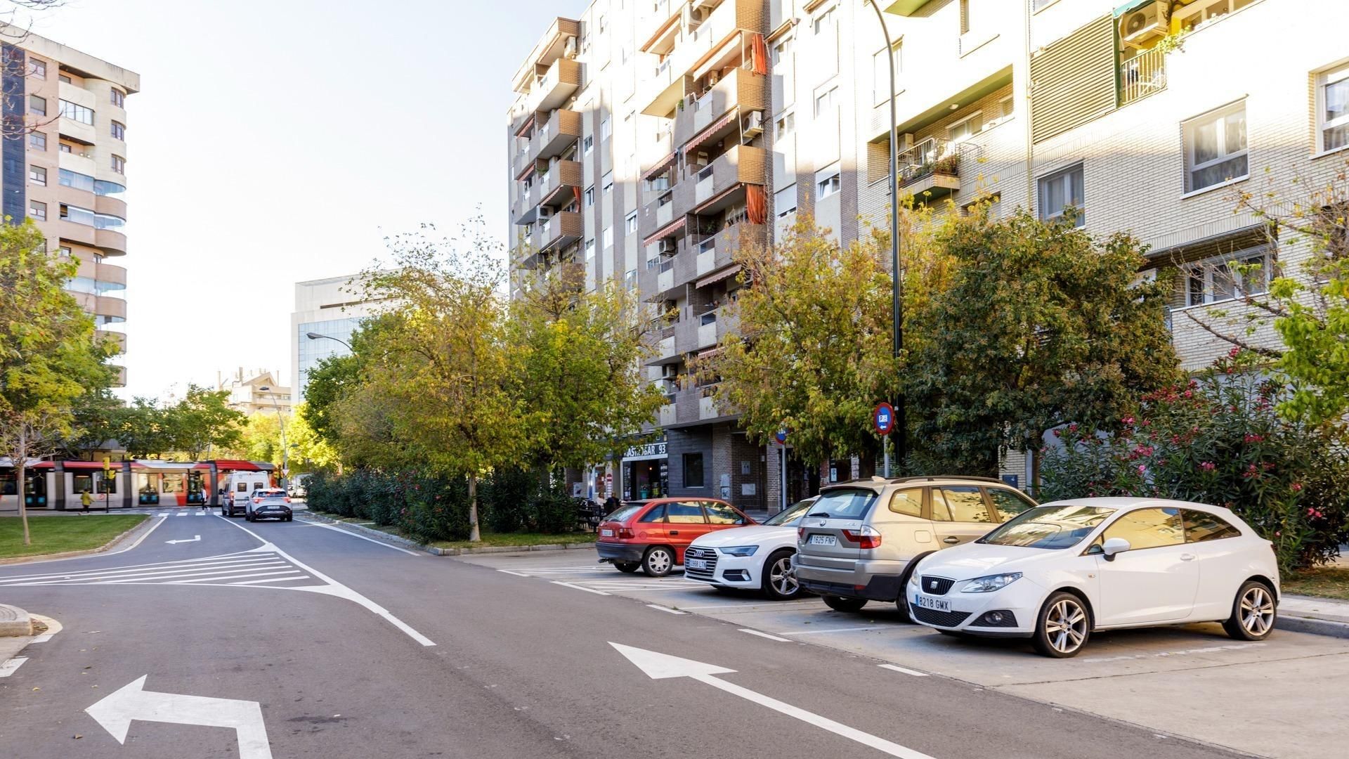 Vista exterior de Dúplex en venda en  Zaragoza Capital amb Calefacció, Terrassa i Traster
