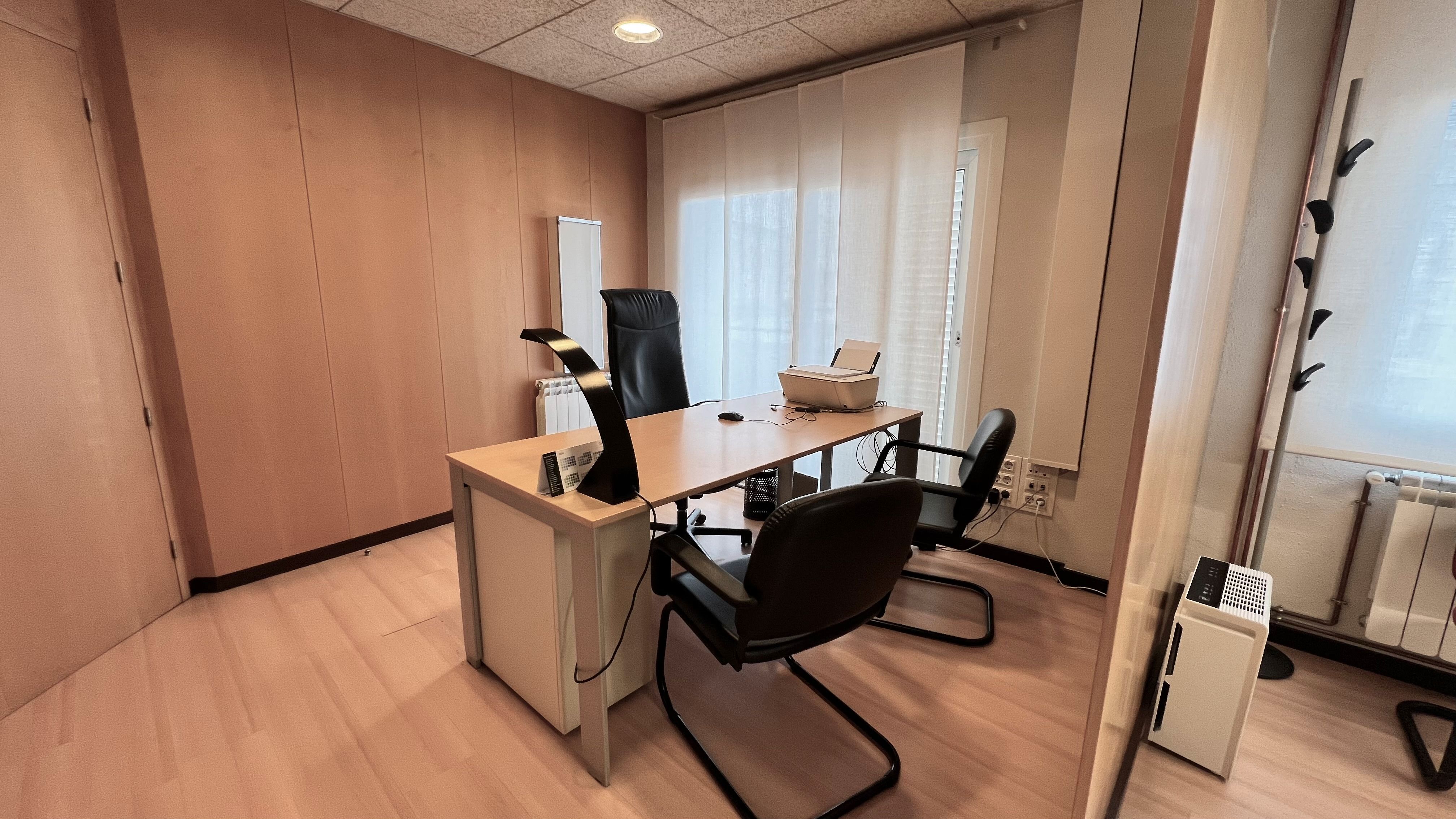 Office to rent in La Devesa