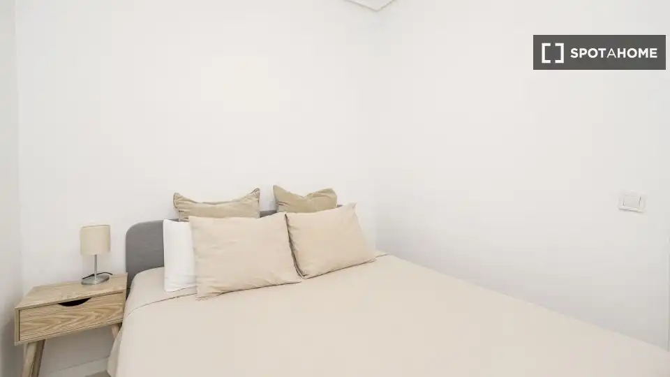 Room in Lista
