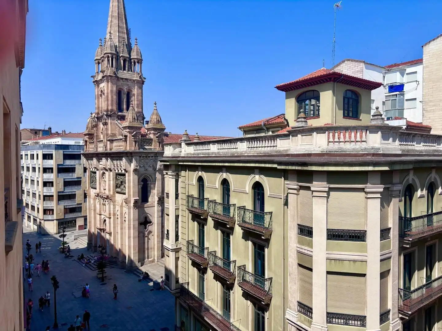 Außenansicht von Wohnung zum Verkauf in Salamanca mit Heizung, Parkett und Möbliert