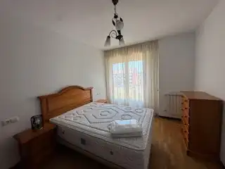 Habitación de Apartamento de alquiler en Villaquilambre con Calefacción, Parquet y Terraza