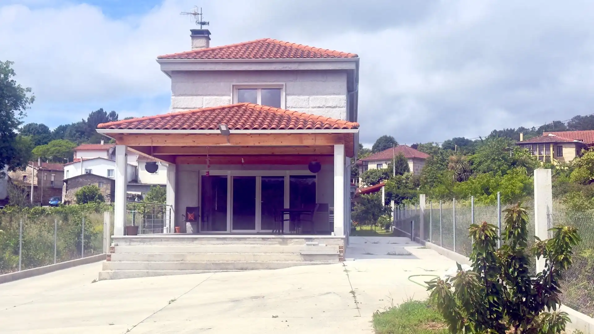 Exterior view of Houses for sale in San Cibrao das Viñas  with Heating, Private garden and Terrace