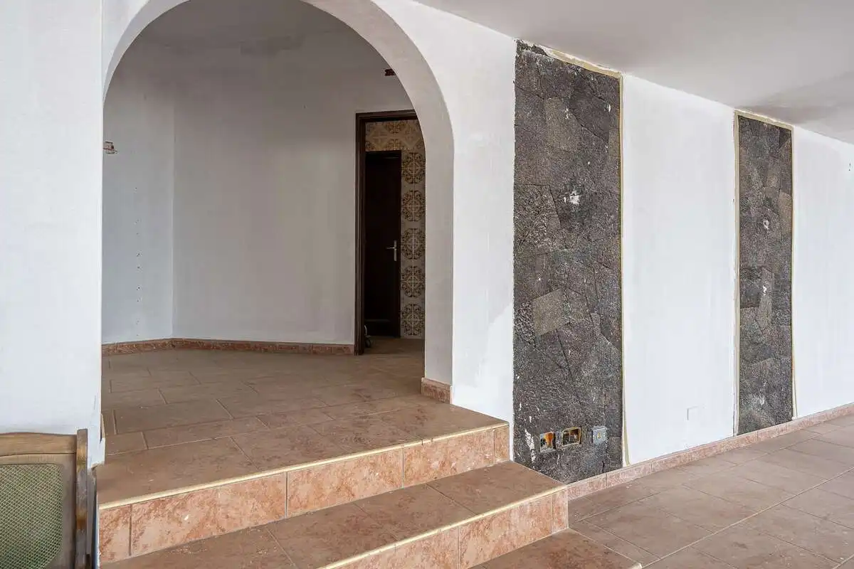 Commercial properties for sale in Tías