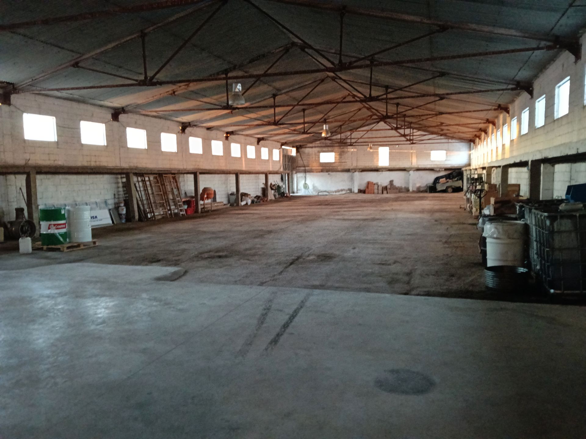 Industrial buildings for sale in Tórtola de Henares