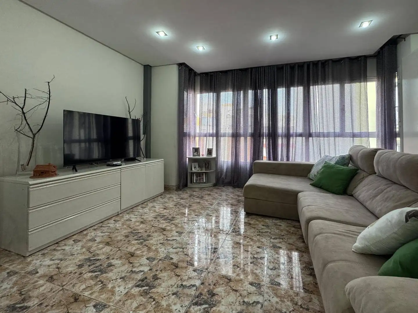 Sala de estar de Casa adosada en venta en Telde con Terraza, Trastero y Balcón