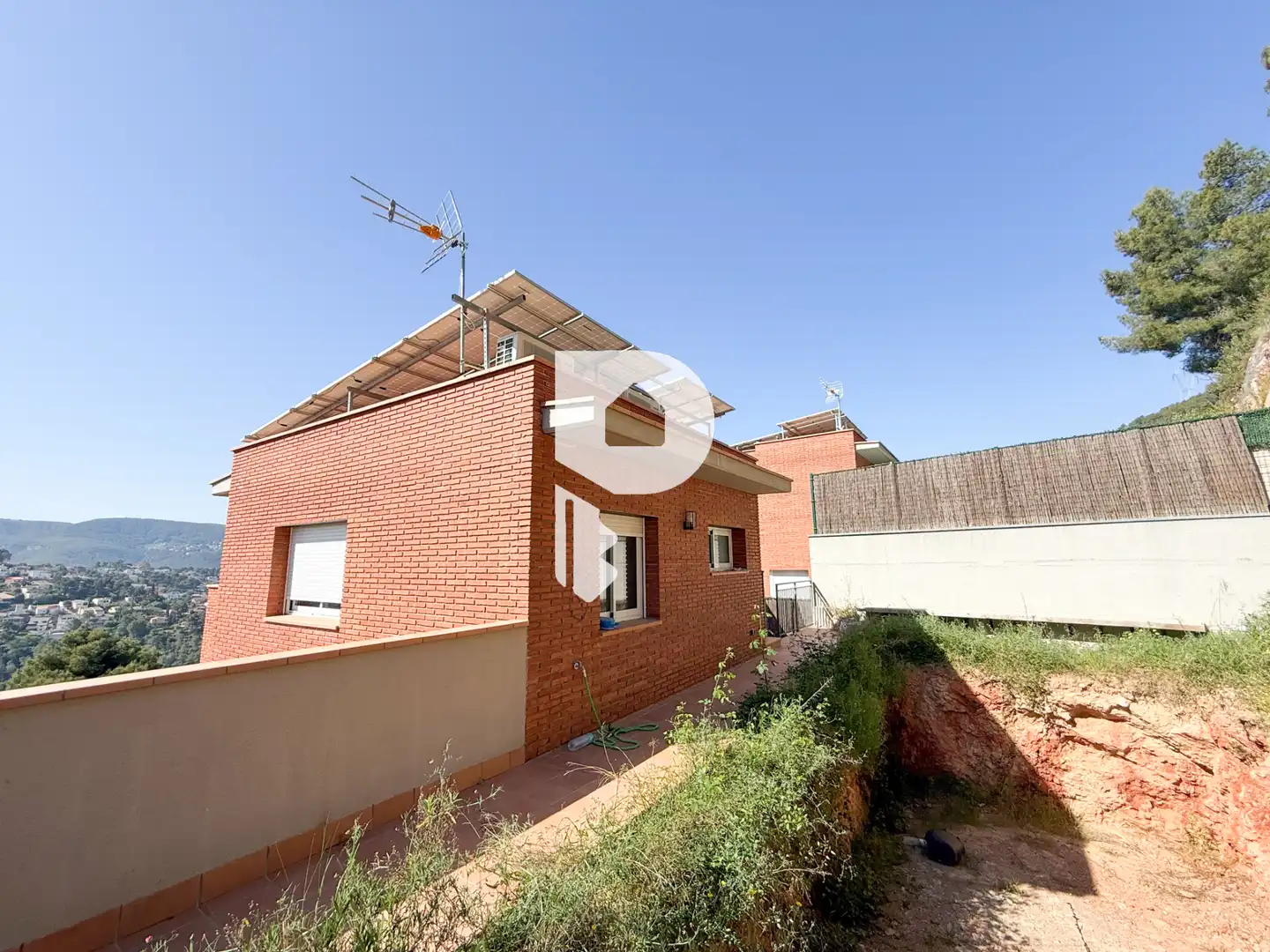 Vista exterior de Casa o chalet de alquiler en Vallirana con Aire acondicionado, Calefacción y Jardín privado