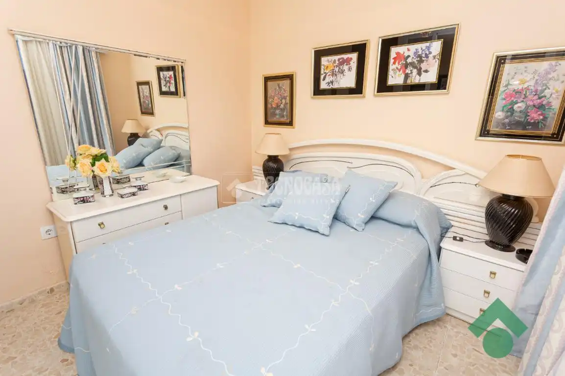 Habitación de Piso en venta en Algeciras con Amueblado y Piscina comunitaria