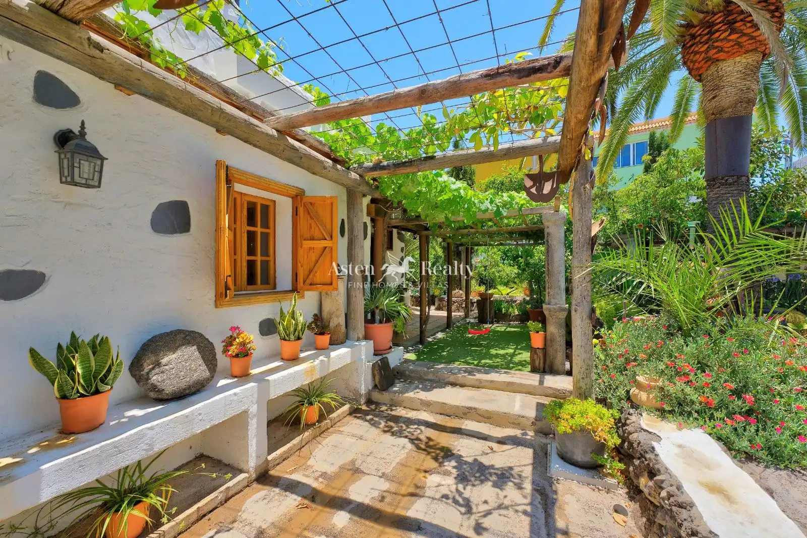Terrace of Houses for sale in Guía de Isora  with Air Conditioner, Private garden and Terrace