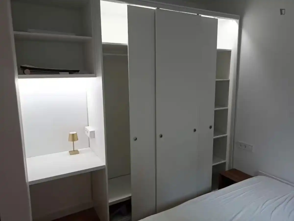 Bedroom of Apartments for rent in L'Hospitalet de Llobregat  with Furnished, Oven and Washing machine