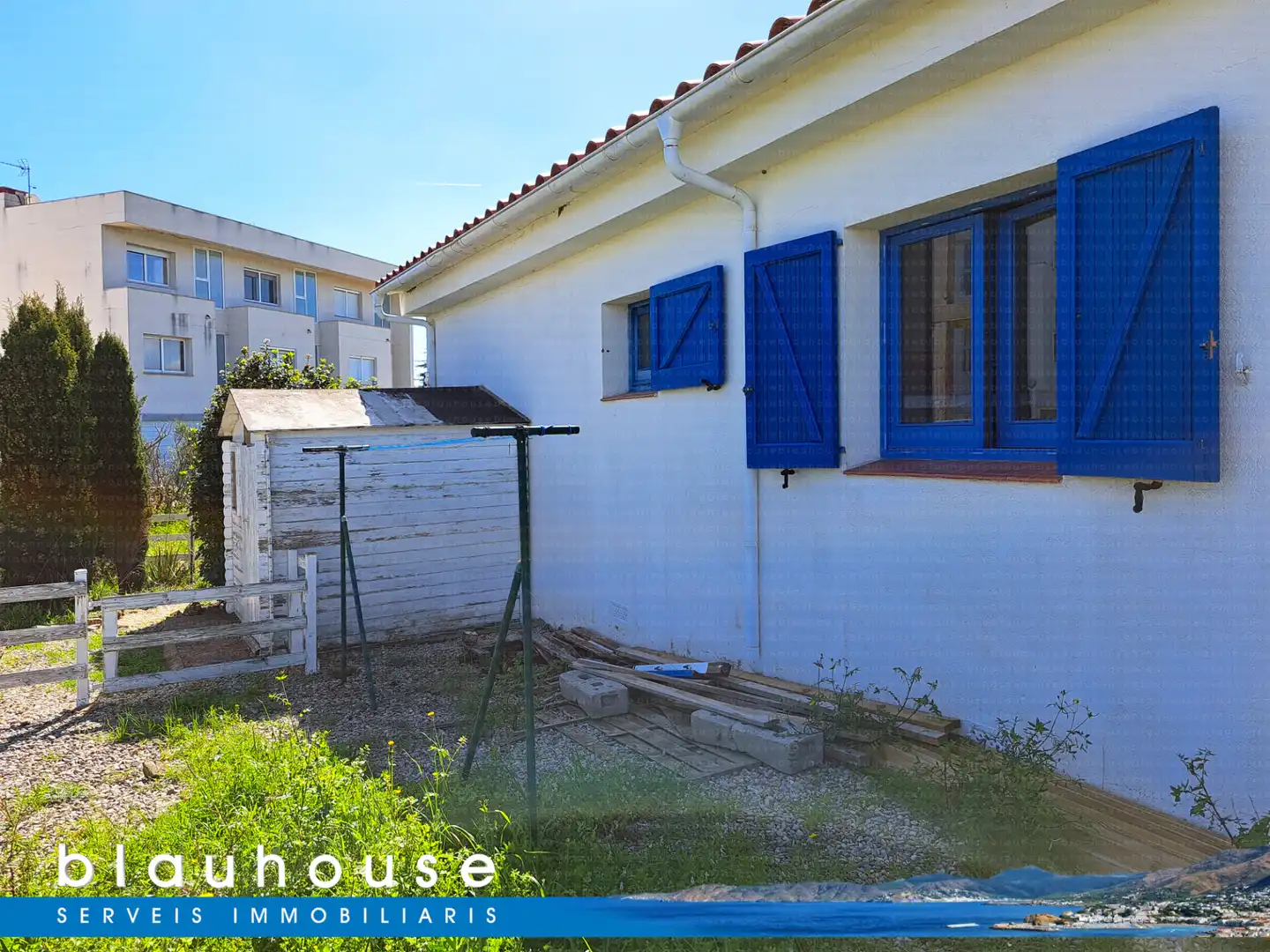 Vista exterior de Casa o xalet en venda en Llançà amb Jardí privat i Terrassa