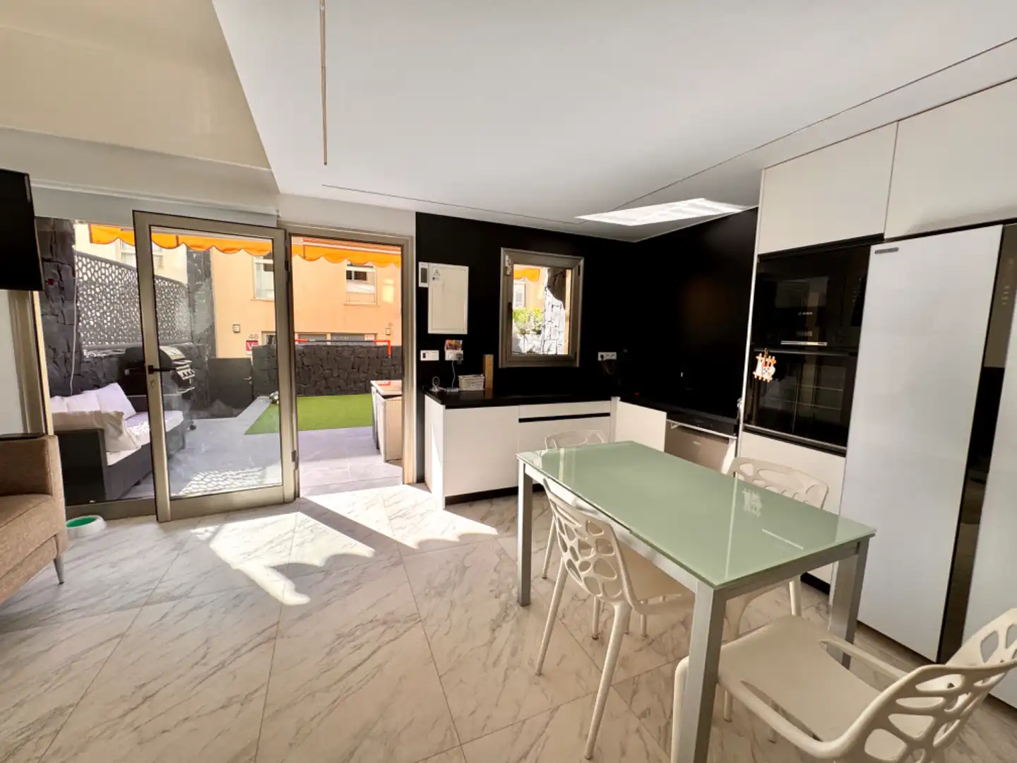 Cocina de Casa adosada en venta en San Miguel de Abona con Aire acondicionado, Terraza y Trastero