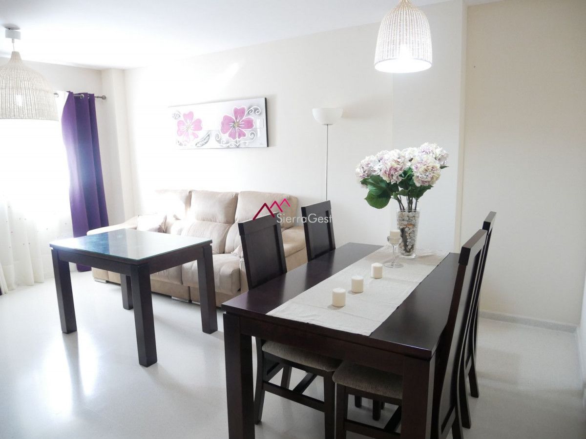 Comedor de Piso de alquiler en Ubrique con Trastero