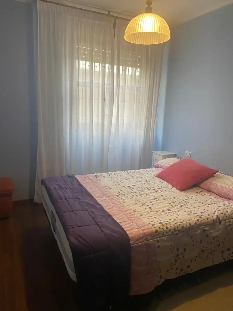 Bedroom of Flat for rent in Cangas   with Terrace, Furnished and Oven