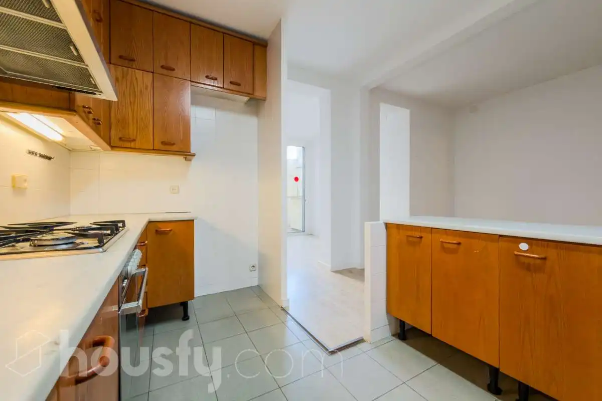 Cuina de Pis en venda en Barcelona amb Aire condicionat, Calefacció i Parquet