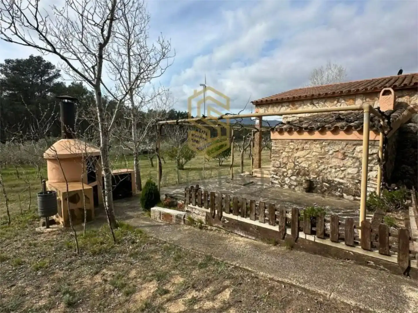 Jardí de Finca rústica en venda en El Perelló amb Piscina i Balcó