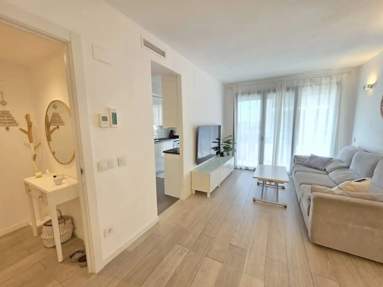 Sala de estar de Piso en venta en Sant Just Desvern con Aire acondicionado, Calefacción y Terraza
