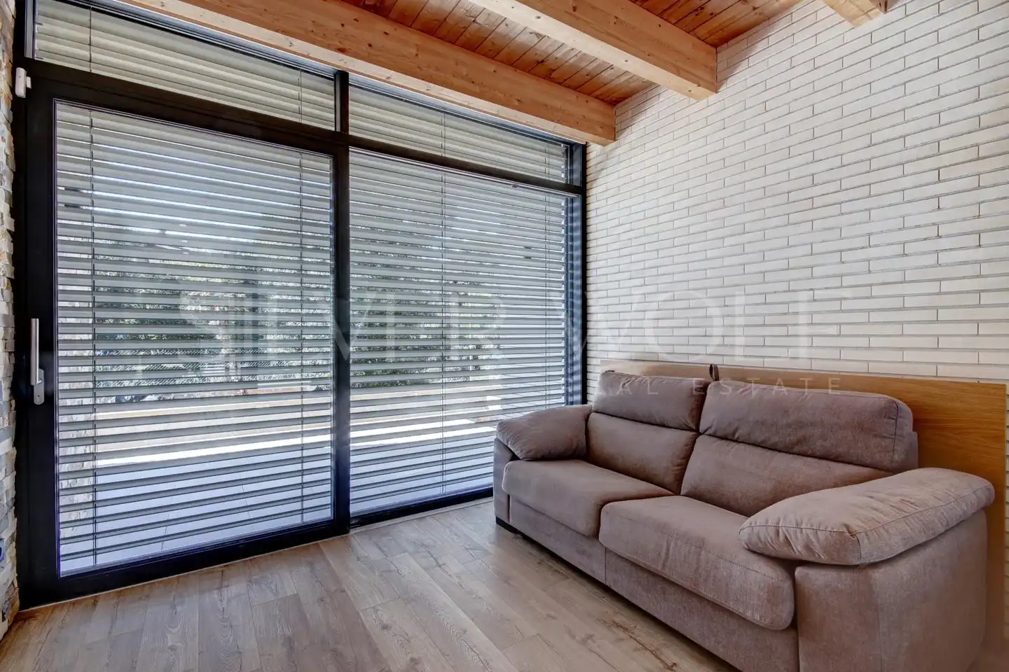 Sala de estar de Casa o chalet en venta en Begues con Aire acondicionado, Calefacción y Jardín privado