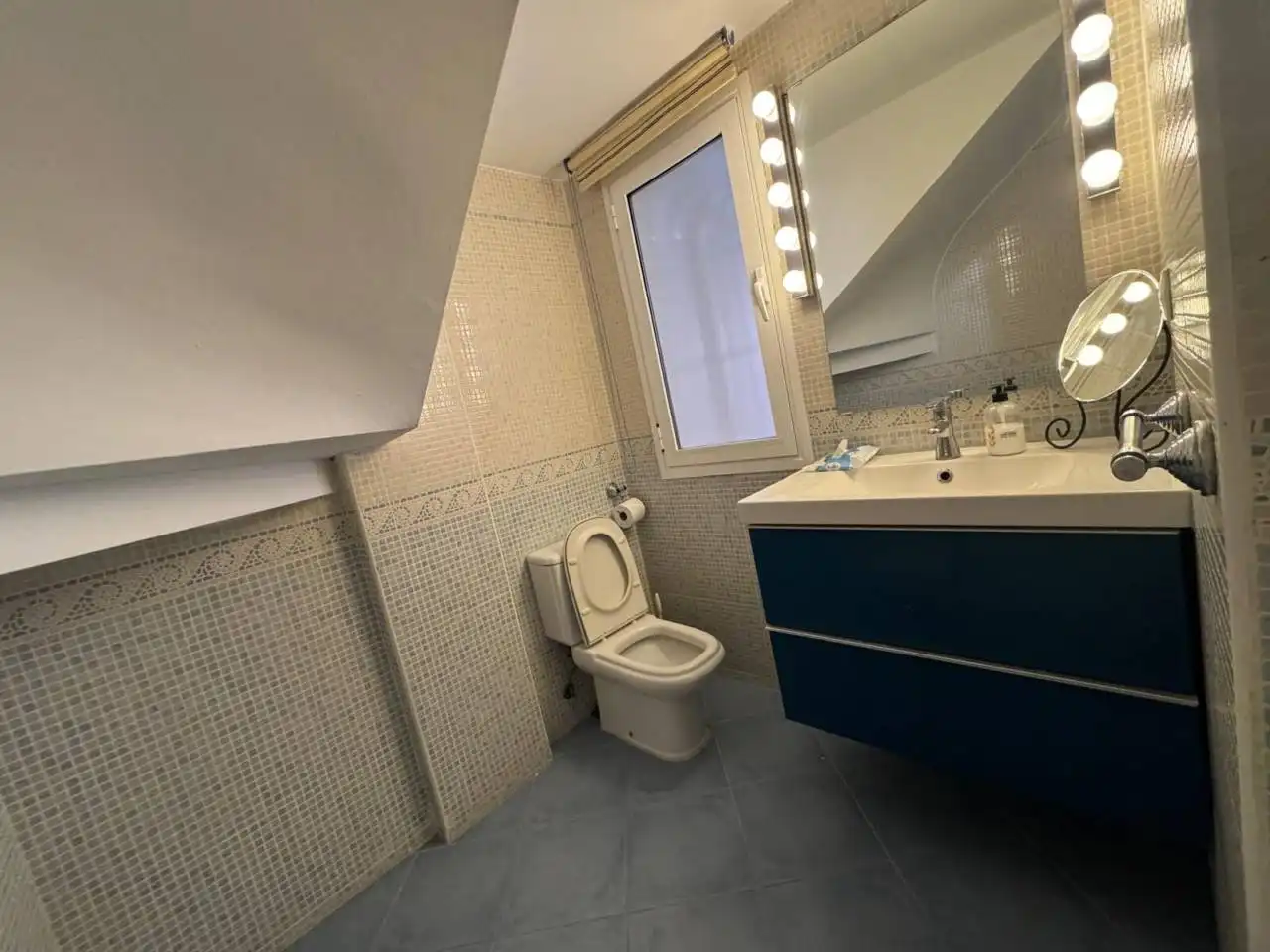 Bathroom of Houses for rent in Alcalá de Henares  with Air Conditioner, Heating and Private garden