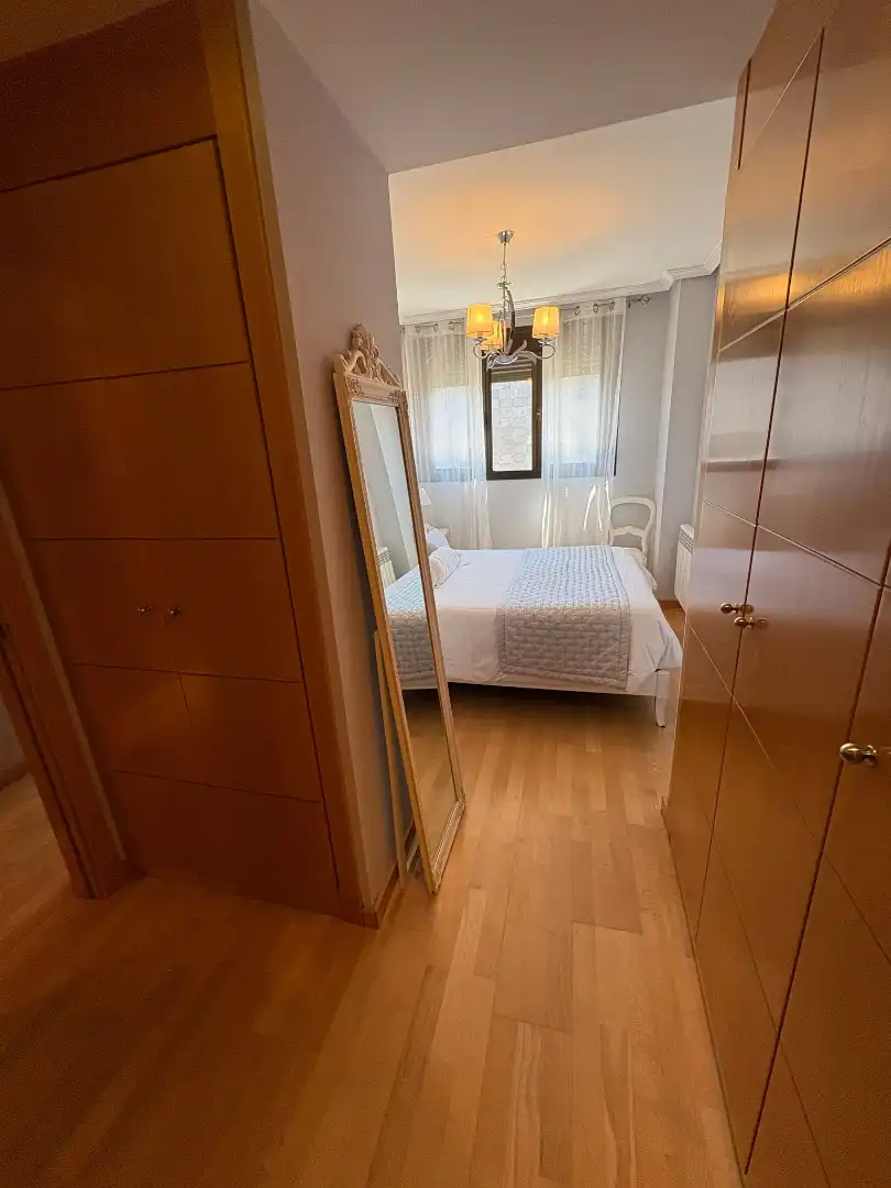 Bedroom of Flat for sale in Madrid  with Air Conditioner, Heating and Storage room