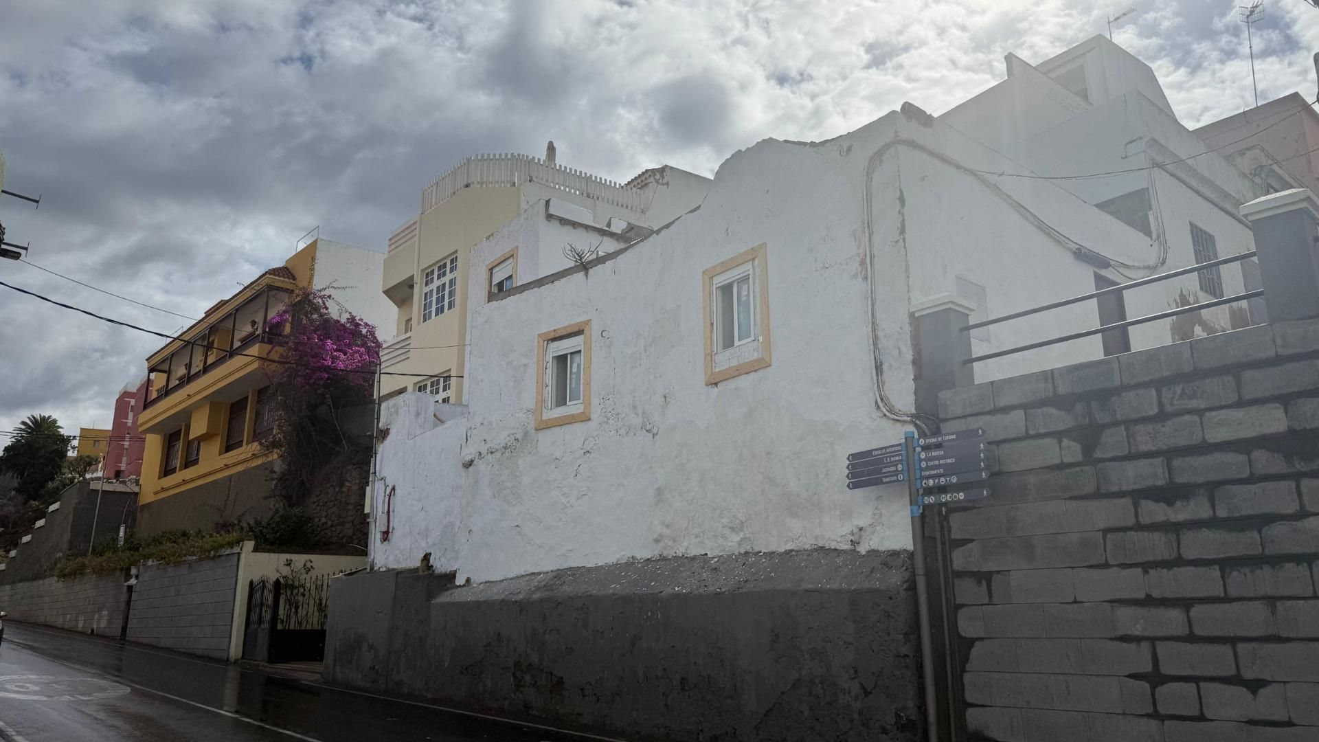 Exterior view of Single-family semi-detached for sale in Santa María de Guía de Gran Canaria  with Balcony