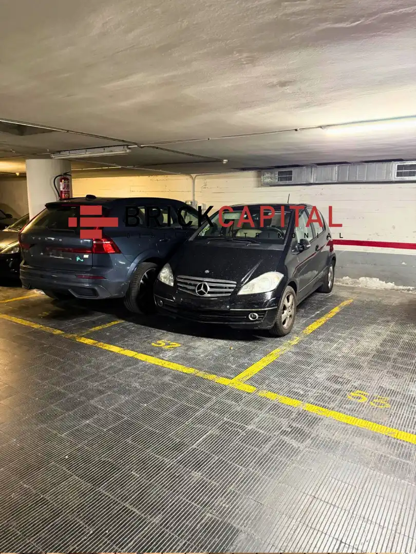 Parking de Piso en venta en Barcelona con Aire acondicionado, Calefacción y Parquet