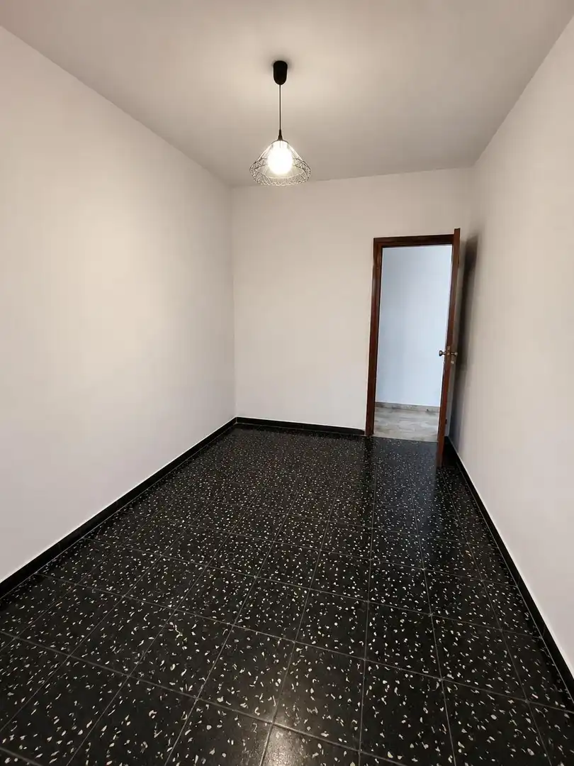 Piso en venta en Alicante / Alacant con Aire acondicionado y Terraza
