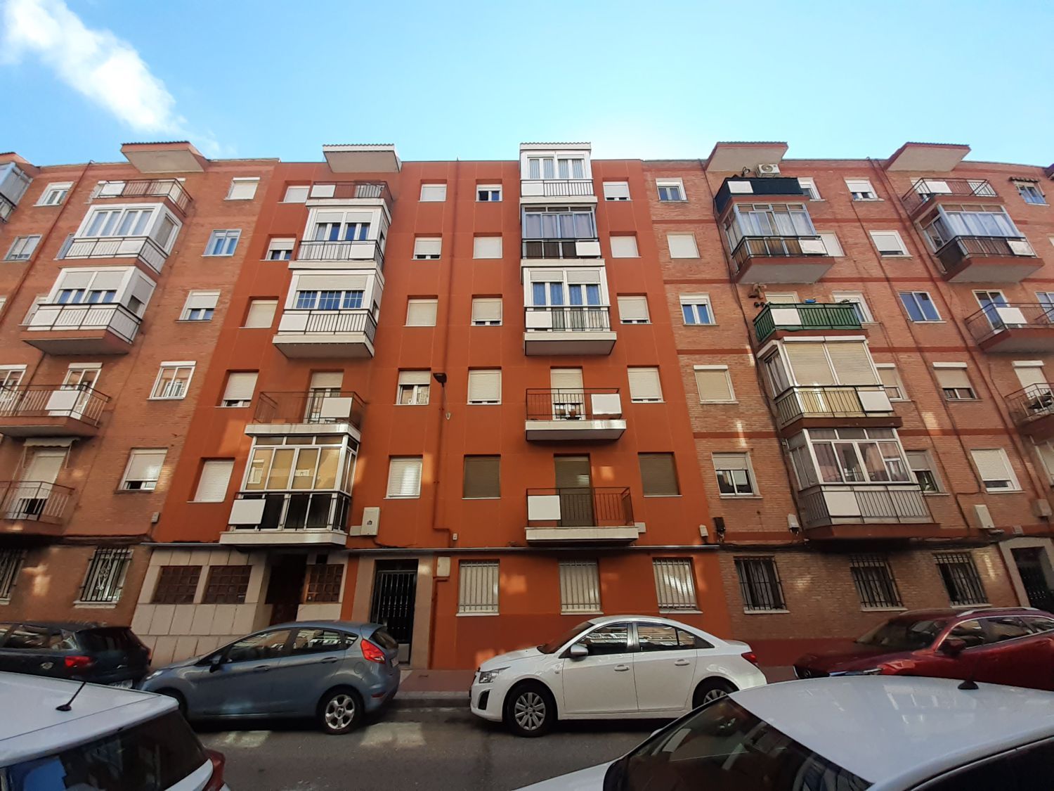 Exterior view of Flat for sale in Valladolid Capital  with Heating, Storage room and Balcony
