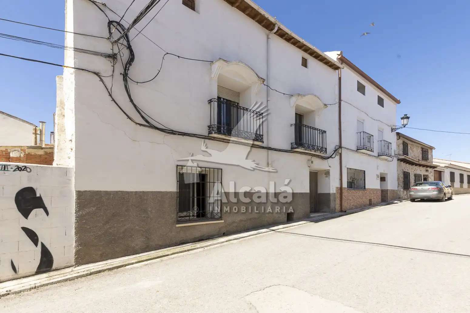 Vista exterior de Casa o xalet en venda en Driebes amb Calefacció, Traster i Balcó