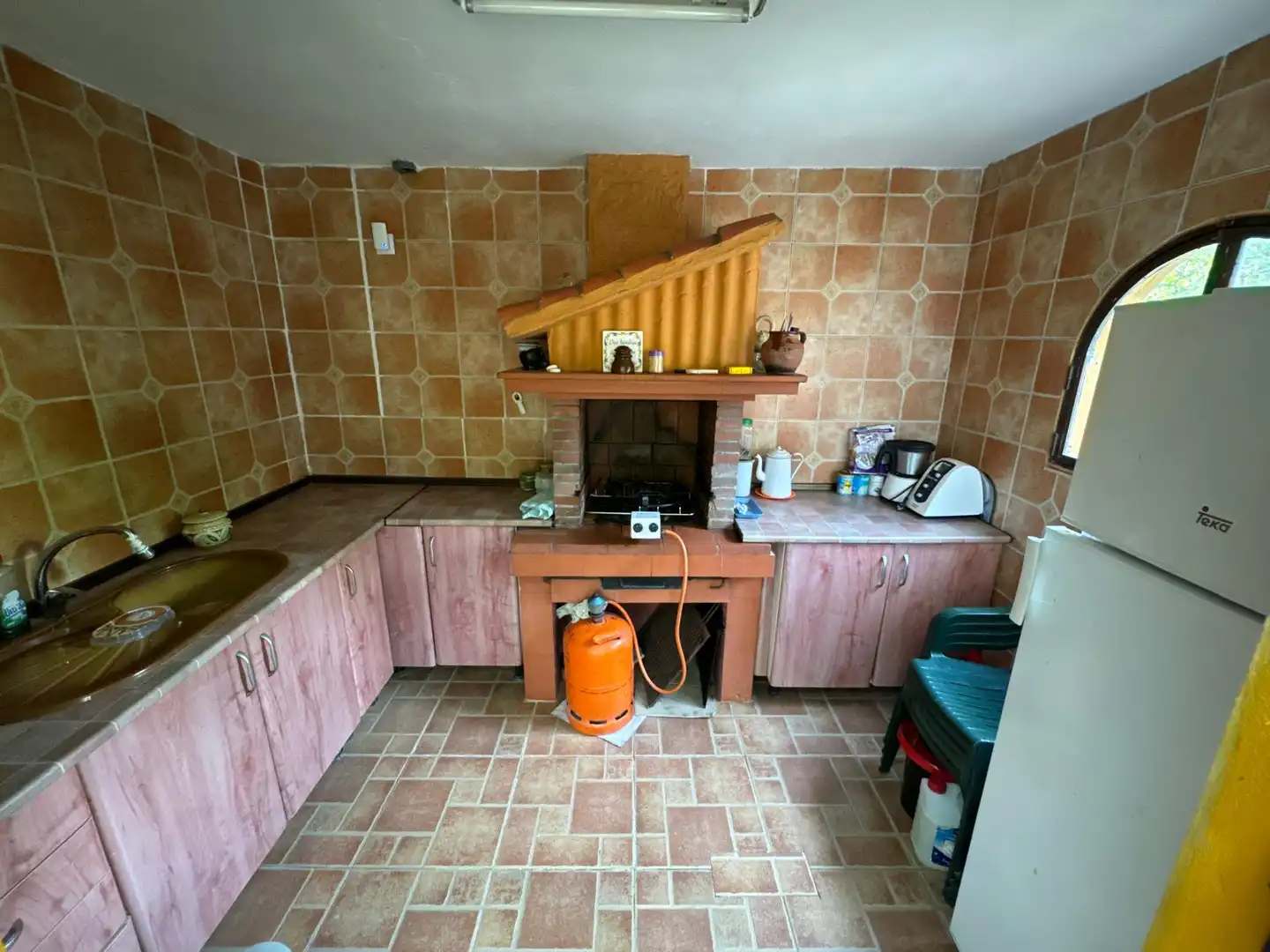Cuina de Casa o xalet en venda en Chinchón amb Calefacció, Jardí privat i Terrassa