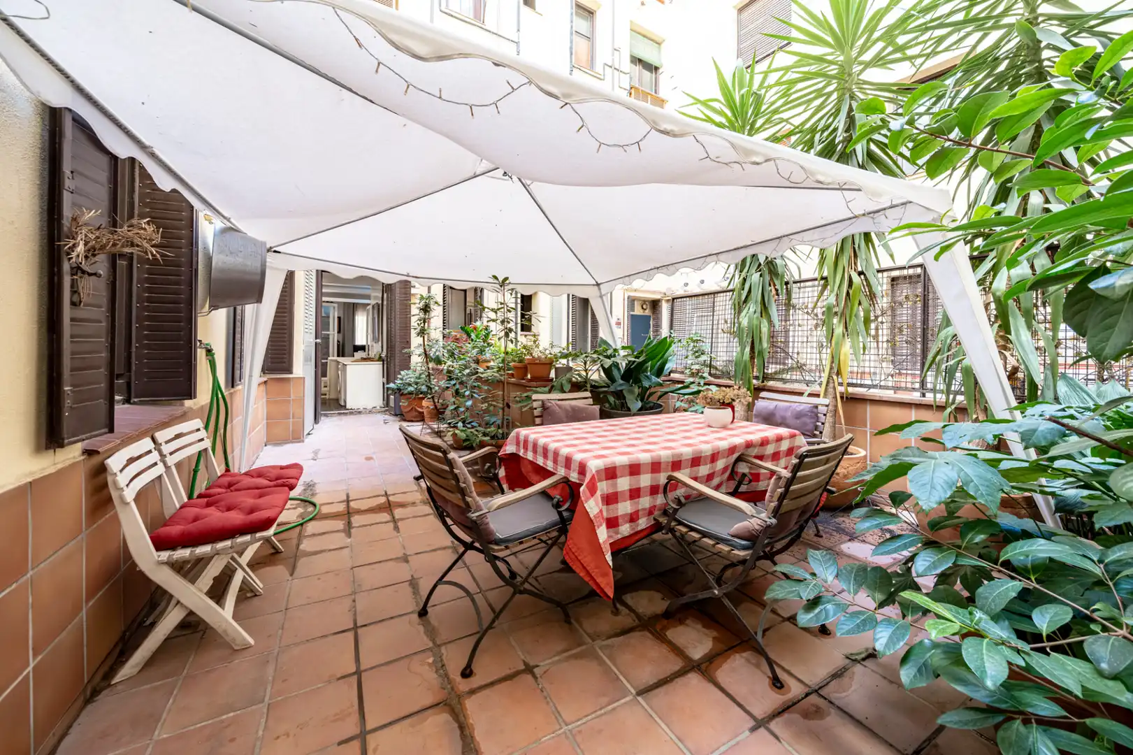 Terraza de Piso en venta en Madrid con Aire acondicionado, Calefacción y Jardín privado