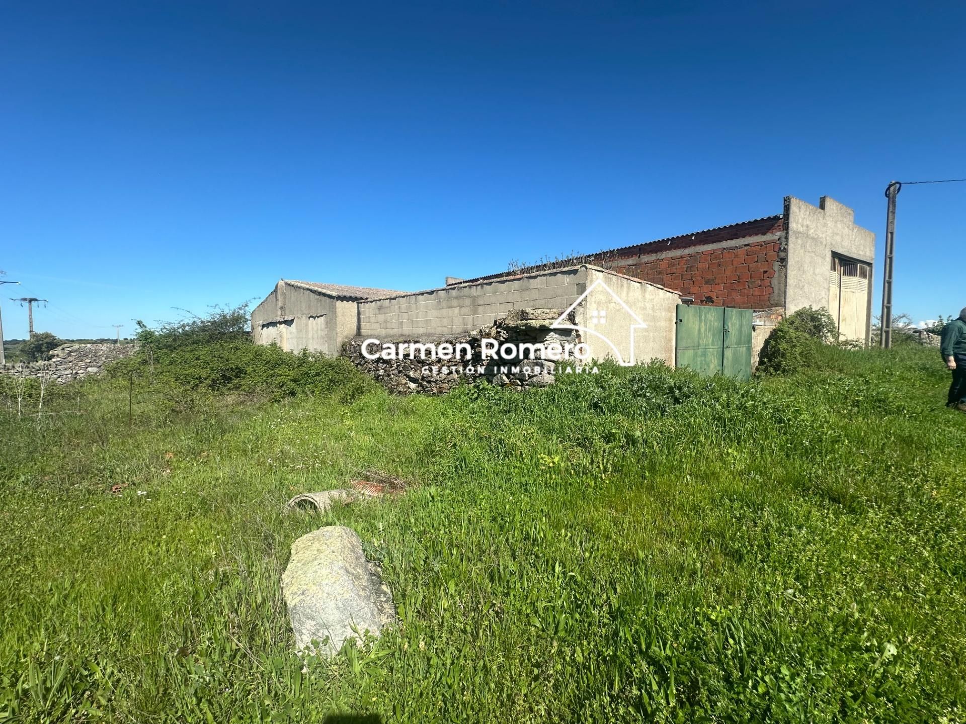 Industrial buildings for sale in Santa María de Sando