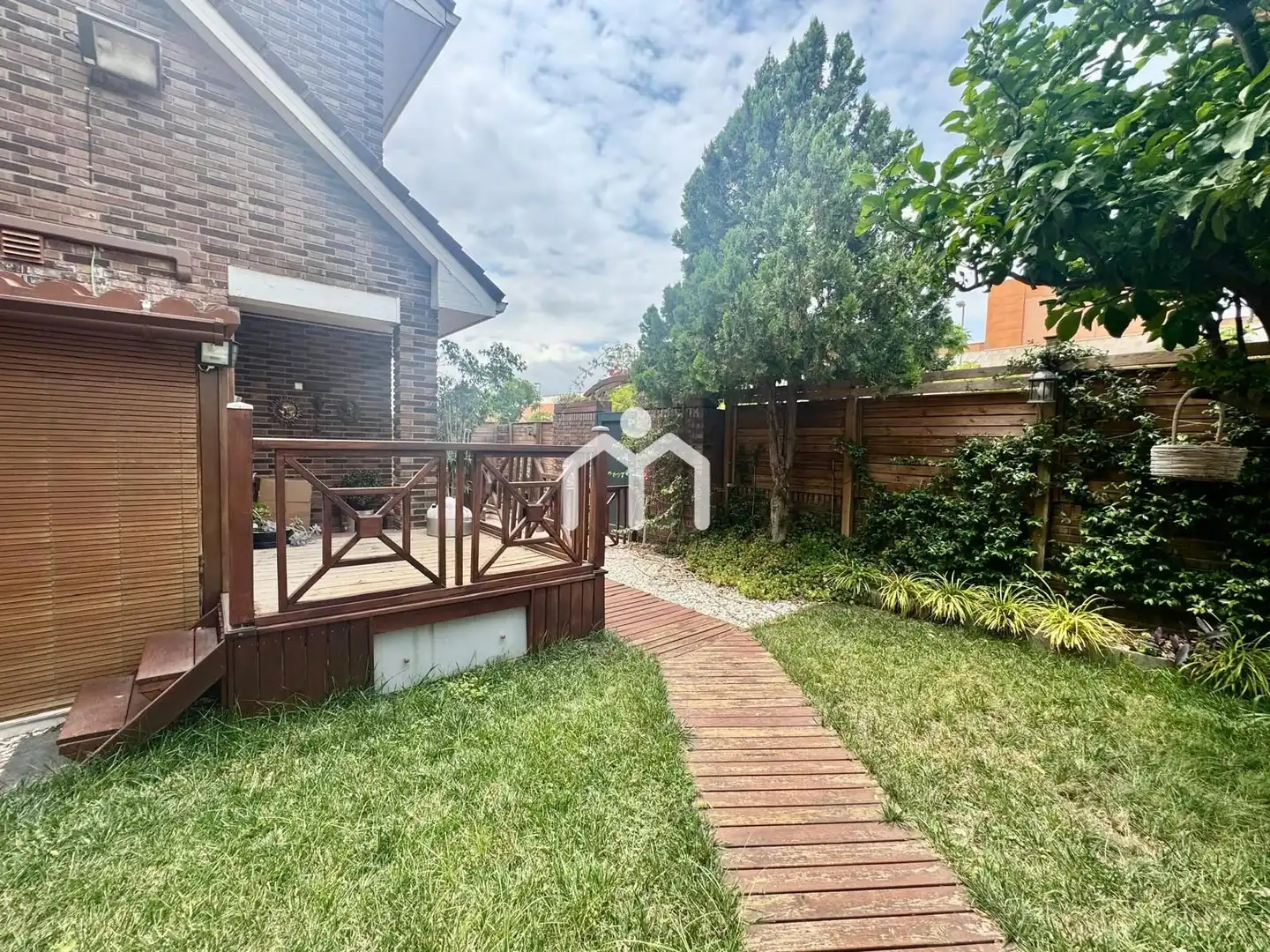 Garden of Houses for sale in Badalona  with Air Conditioner, Heating and Private garden