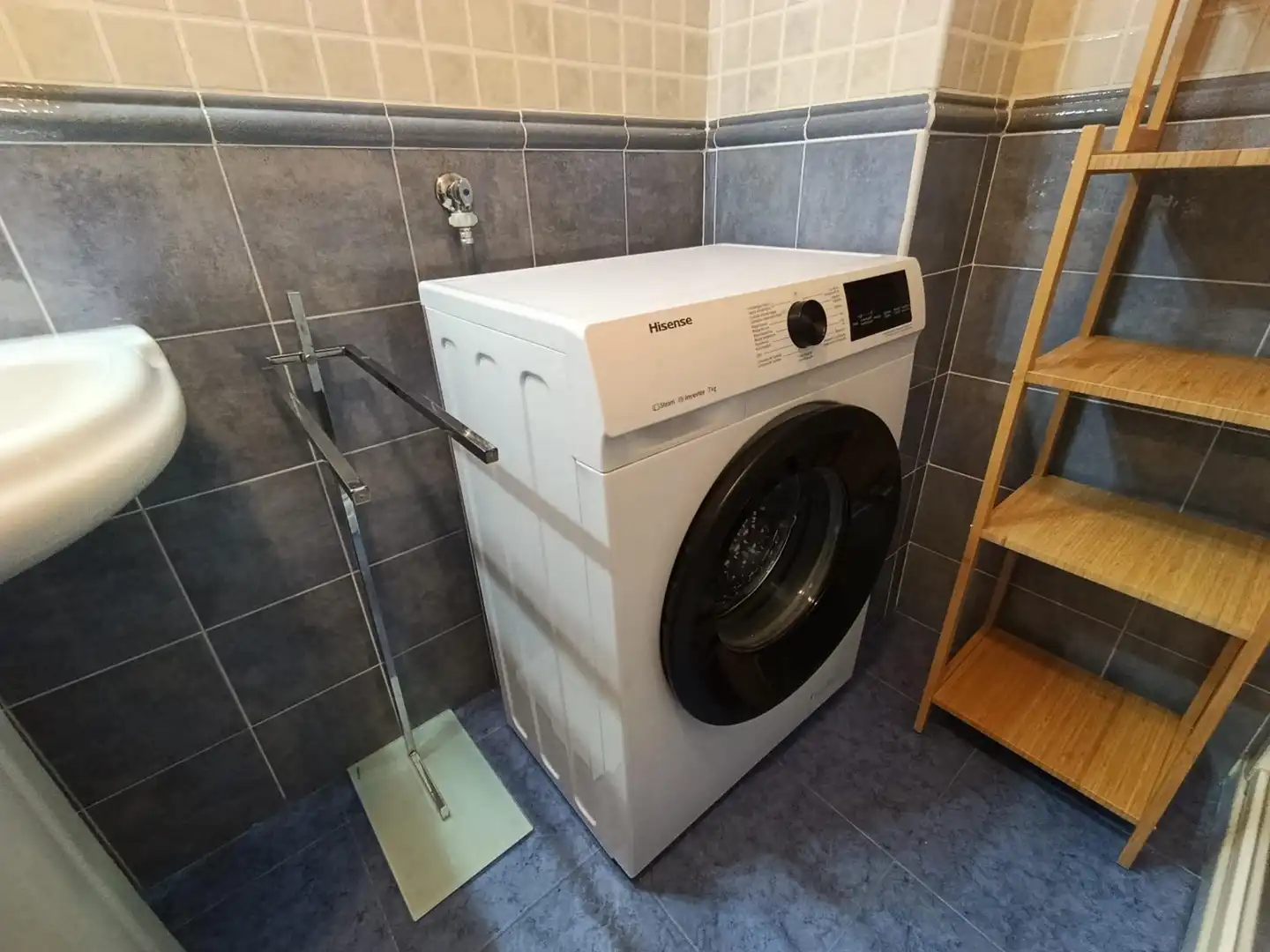 Bany de Apartament en venda en Avilés amb Calefacció, Traster i Balcó