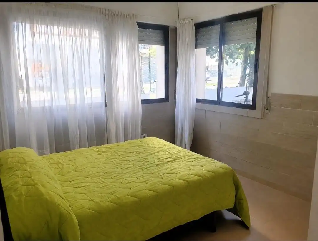 Habitación de Planta baja en venta en Laredo con Terraza