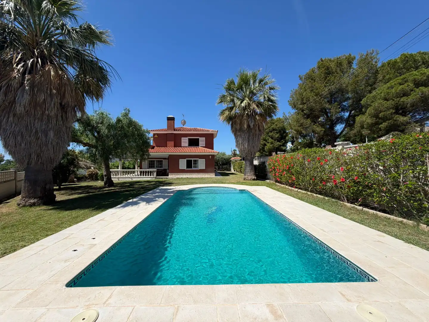 Piscina de Casa o xalet en venda en El Vendrell amb Calefacció, Jardí privat i Terrassa