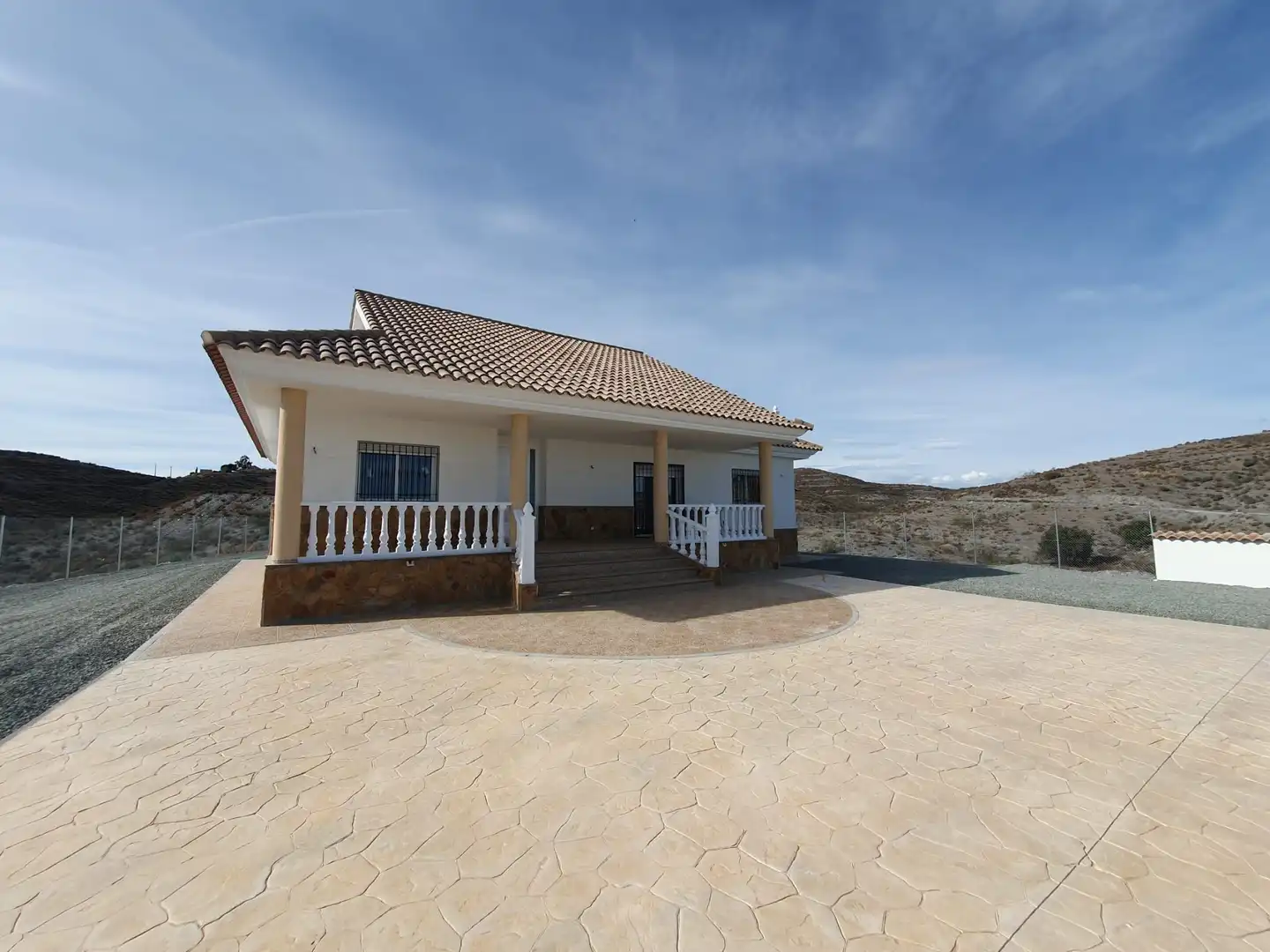 Villa avec terrasse à vendre à Avenida de Almería 23